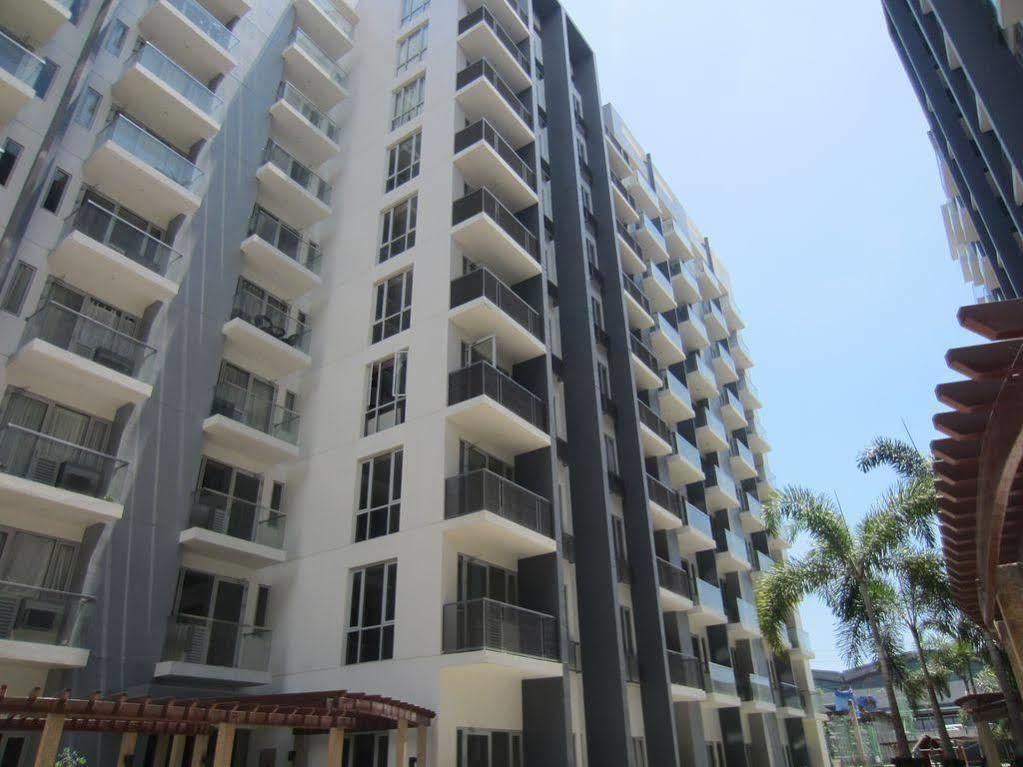Palm Tree - Genlex Condominium Манила Экстерьер фото